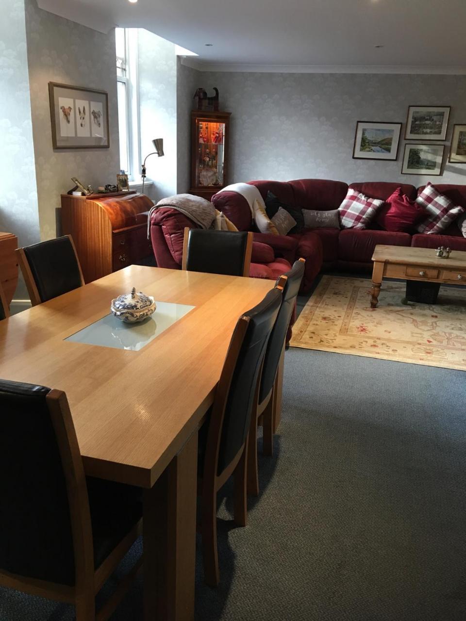 The Old Town Hall B & B 이너리슨 외부 사진